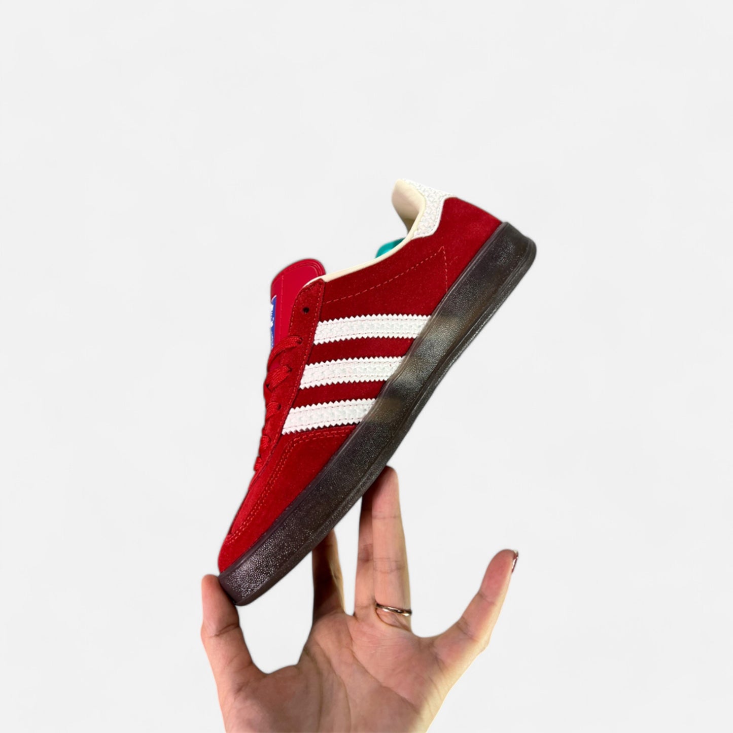 Adidas Gazelle Indoor Intensive Red