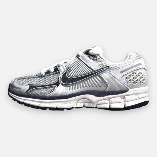 Nike Zoom Vomero 5 Photon Dust Metallic Silver