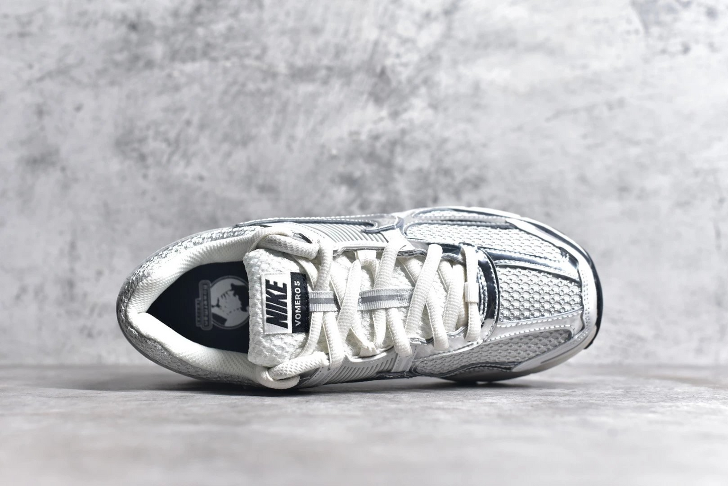 Nike Zoom Vomero 5 Photon Dust Metallic Silver