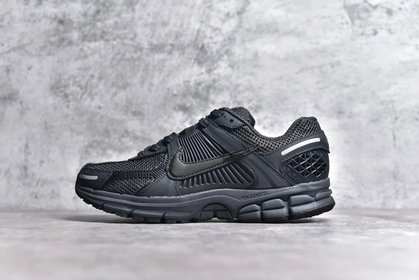 Nike Zoom Vomero 5 SP Anthracite