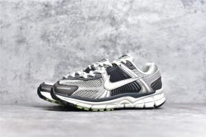 Nike Zoom Vomero 5 Cobblestone Flat Pewter