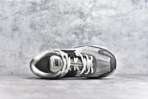 Nike Zoom Vomero 5 Cobblestone Flat Pewter