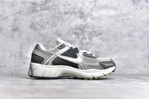 Nike Zoom Vomero 5 Cobblestone Flat Pewter