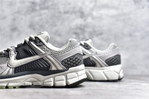 Nike Zoom Vomero 5 Cobblestone Flat Pewter