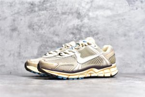 Nike Zoom Vomero 5 Oatmeal