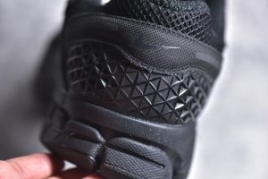 Nike Vomero 5 Triple Black