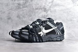 Nike Zoom Vomero 5 special black