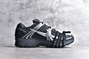 Nike Zoom Vomero 5 special black