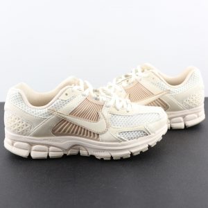 Nike Zoom Vomero 5 Sail Light Orewood Brown